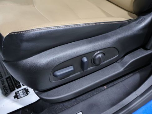 Used 2022 Chevrolet Equinox Premier AWD/4WD image 12