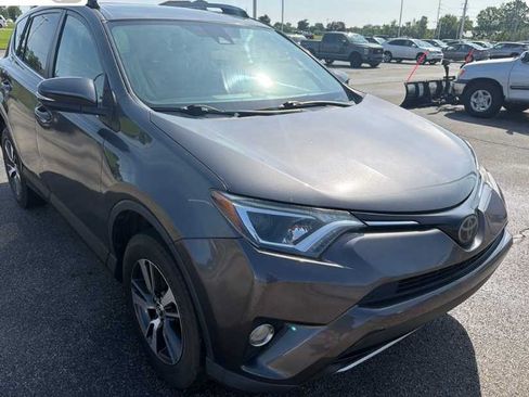 Used 2018 Toyota RAV4 XLE FWD image 3