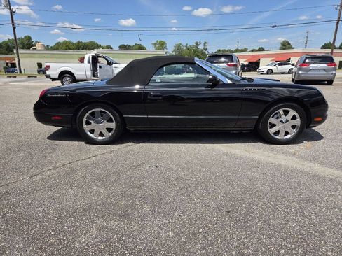 Used 2002 Ford Thunderbird RWD image 3