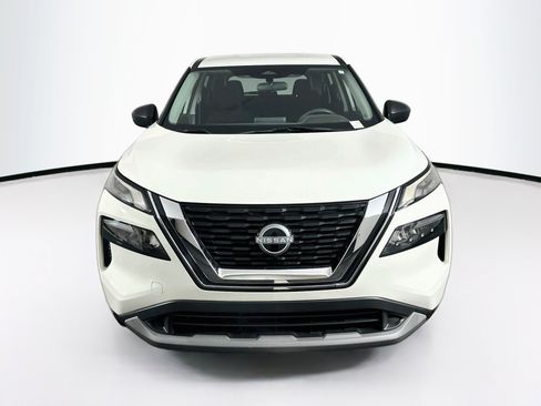 Used 2023 Nissan Rogue S FWD image 2