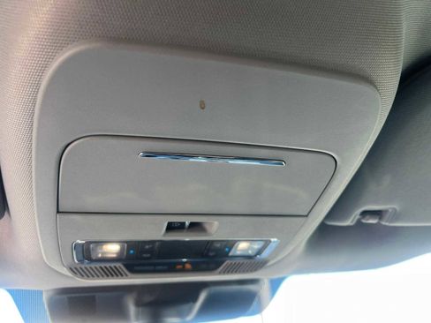 Used 2021 Ford F150 Lariat image 19