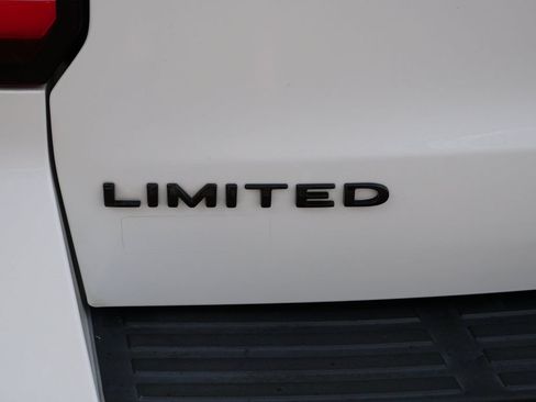 Certified 2023 Ford Expedition Limited AWD/4WD image 9