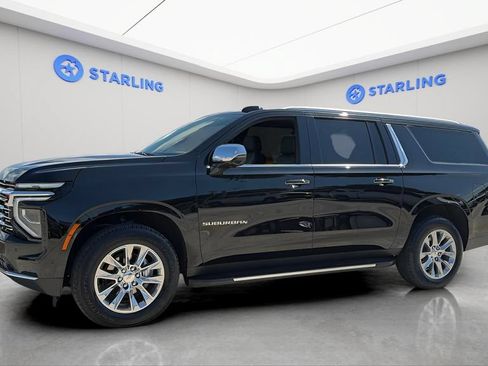 Certified 2025 Chevrolet Suburban Premier RWD image 2