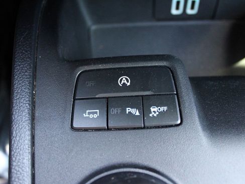 Used 2019 Ford Ranger XLT w/ Equipment Group 302A Luxury AWD/4WD image 28