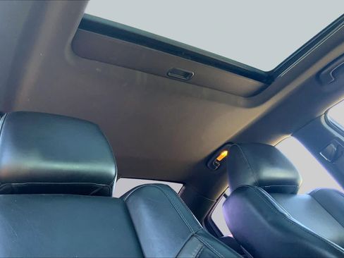 Used 2020 Dodge Charger SXT w/ Leather Interior Group RWD image 14