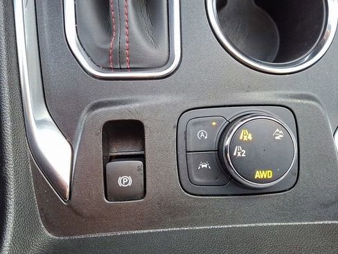 Used 2023 Chevrolet Traverse RS w/ LPO, Floor Liner Package image 33