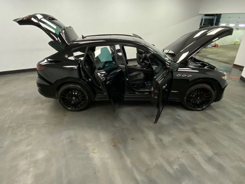 Used 2020 Maserati Levante GranSport image 54