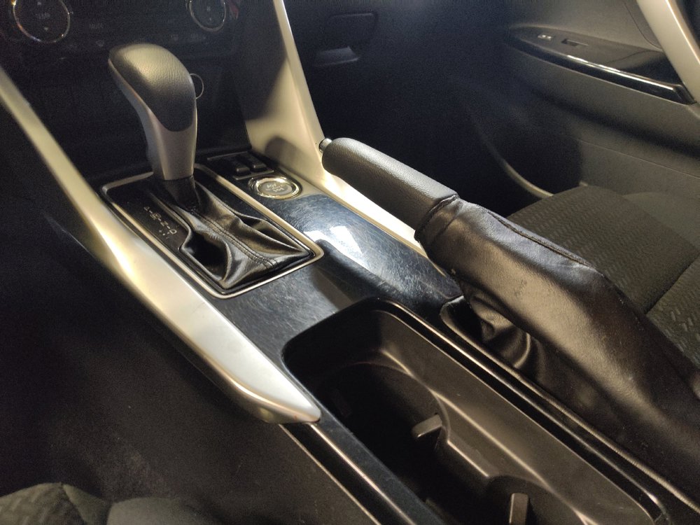 Used 2022 Mitsubishi Eclipse Cross LE AWD/4WD image 26