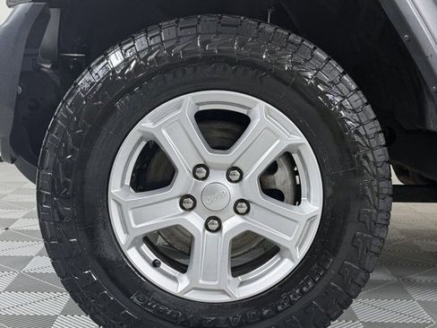 Used 2020 Jeep Wrangler Unlimited Sport S image 9