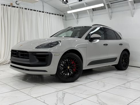 Certified 2023 Porsche Macan GTS AWD/4WD image 1