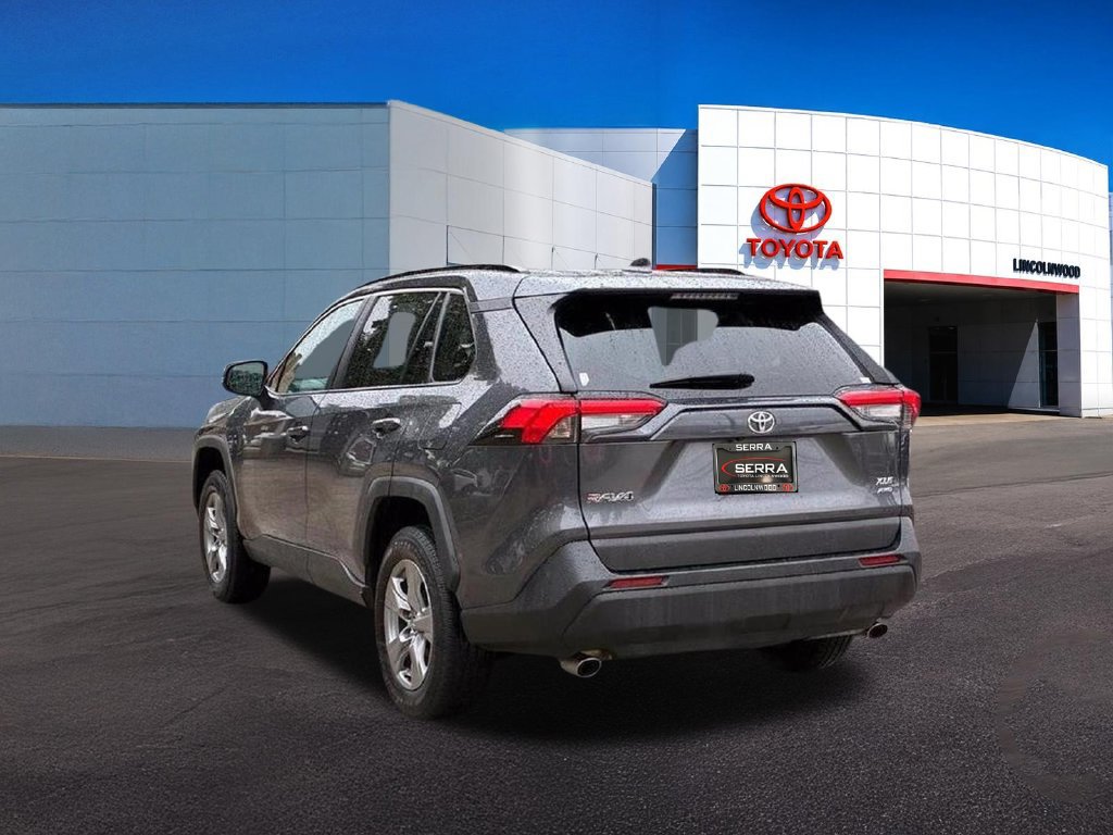 Used 2024 Toyota RAV4 XLE AWD/4WD image 10