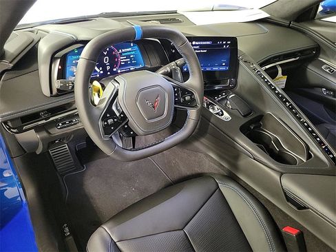 Used 2025 Chevrolet Corvette Stingray Premium Cpe w/ Z51 Performance Package image 11