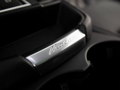 New 2026 Porsche Macan S image 23