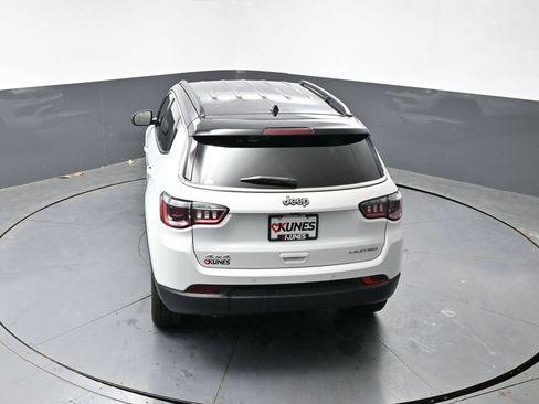 Used 2025 Jeep Compass Limited AWD/4WD image 44