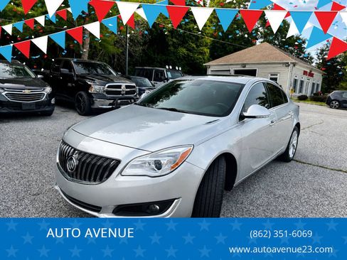 Used 2015 Buick Regal Premium w/ Experience Buick Package AWD/4WD image 1