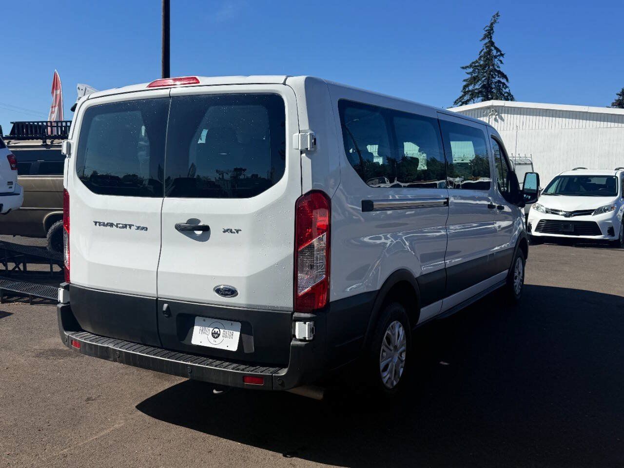 Used 2023 Ford Transit 350 XLT RWD image 8
