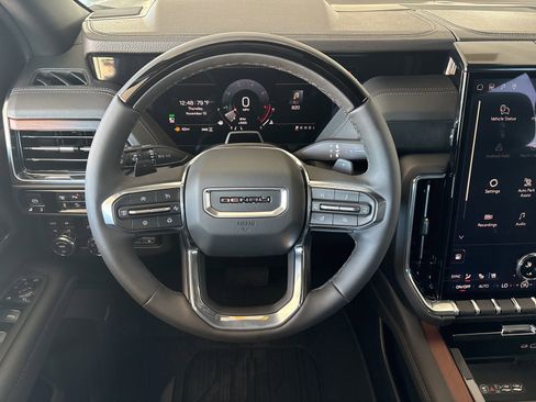 New 2026 GMC Yukon XL Denali w/ Denali Reserve Package AWD/4WD image 25
