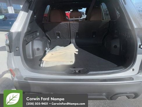 Used 2025 Subaru Forester Touring image 8