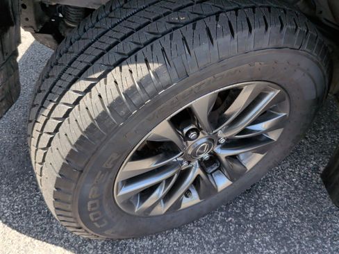 Used 2019 Lexus GX 460 Premium AWD/4WD image 13