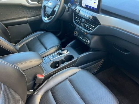 Used 2020 Ford Escape SE Sport FWD image 18