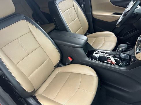 Used 2023 Chevrolet Equinox Premier FWD image 28