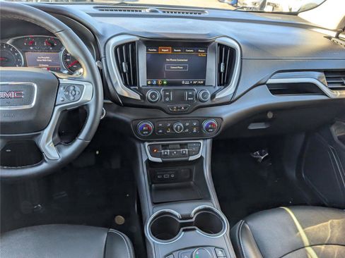 Used 2023 GMC Terrain SLT image 18