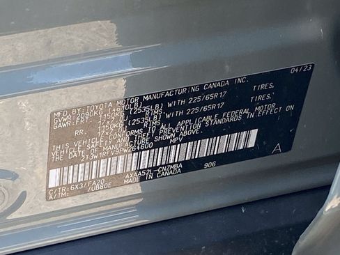 Certified 2023 Toyota RAV4 XLE FWD image 9