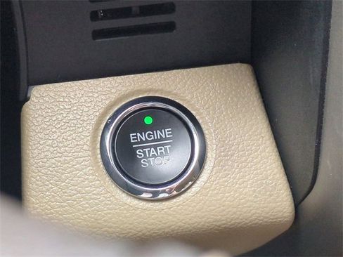 Certified 2019 Ford F150 Lariat w/ FX4 Off-Road Package image 28