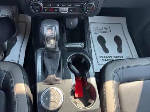 New 2026 Ford Bronco Outer Banks AWD/4WD image 27