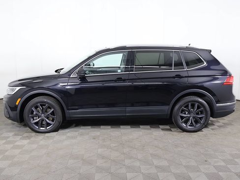 Used 2023 Volkswagen Tiguan SE AWD/4WD image 18