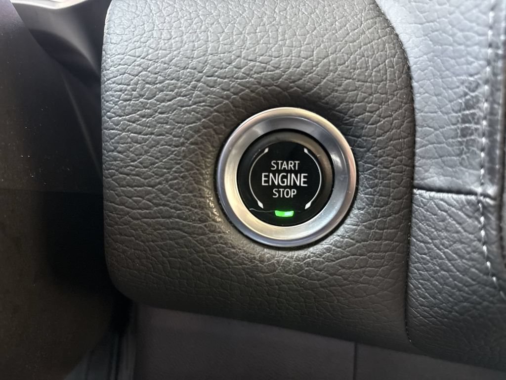 Certified 2024 GMC Yukon Denali AWD/4WD image 17