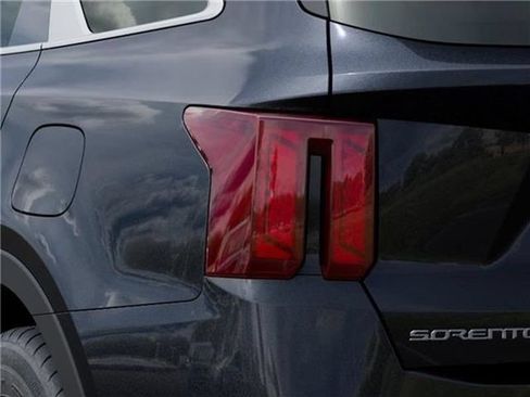 New 2026 Kia Sorento LX FWD image 38