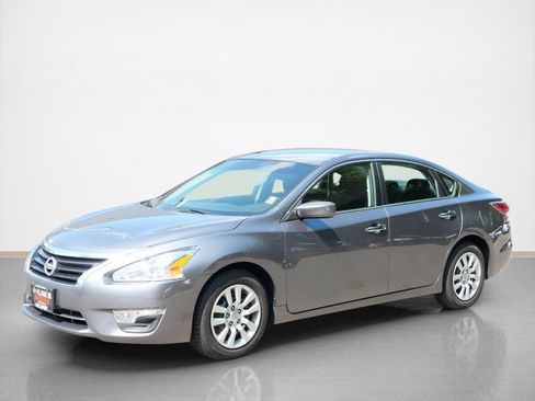 Used 2015 Nissan Altima 2.5 S w/ Power Driver Seat Package FWD image 7