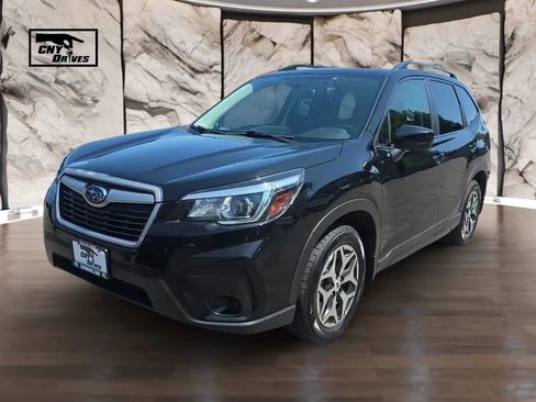Used 2019 Subaru Forester Premium AWD/4WD image 1