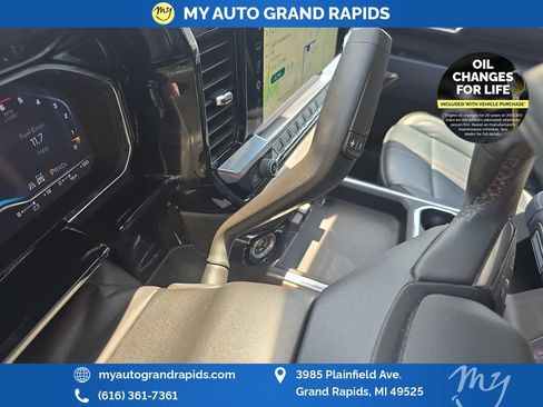 Used 2024 Chevrolet Silverado 3500 High Country w/ Technology Package AWD/4WD image 24
