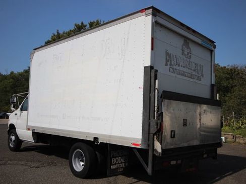 Used 1998 Ford E-350 and Econoline 350 image 3