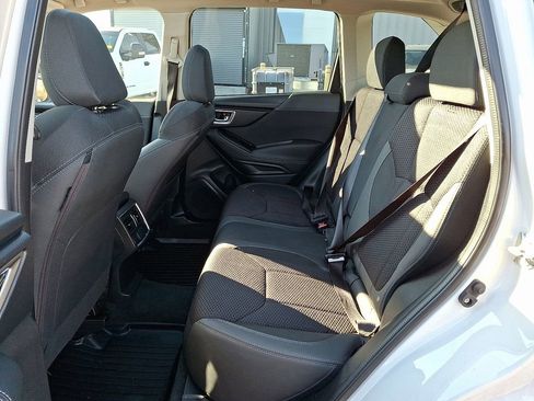 Used 2021 Subaru Forester Premium image 10