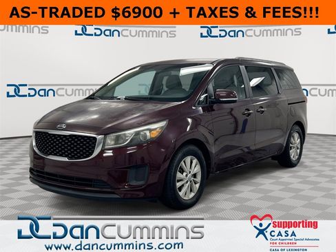 Used 2016 Kia Sedona LX image 1