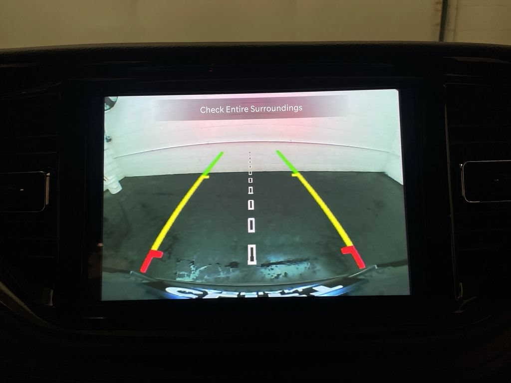 Used 2025 Dodge Durango GT AWD/4WD image 9