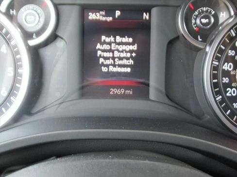 Used 2025 RAM 1500 Big Horn image 30