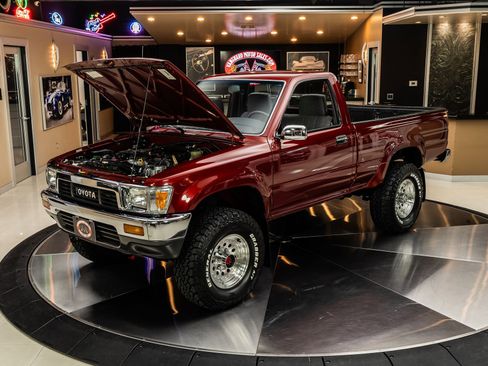 Used 1991 Toyota Pickup Deluxe image 7