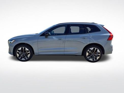 New 2026 Volvo XC60 B5 Plus w/ Climate Package AWD/4WD image 4