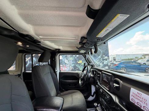 Used 2021 Jeep Wrangler Unlimited Sport AWD/4WD image 41