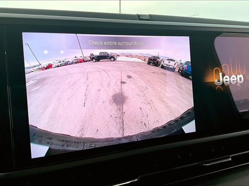 Used 2025 Jeep Wrangler Unlimited Rubicon image 21