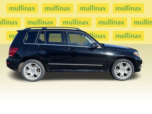 Used 2013 Mercedes-Benz GLK 350 4MATIC image 2