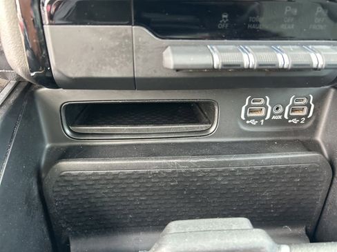 Used 2020 RAM 1500 Big Horn AWD/4WD image 19