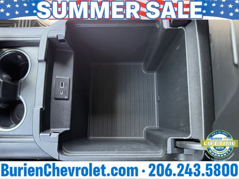 Used 2022 Chevrolet Suburban Z71 AWD/4WD image 20