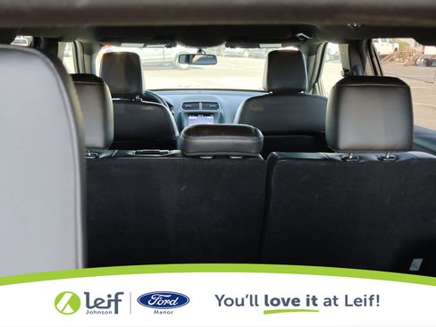 Used 2018 Ford Explorer XLT w/ Equipment Group 202A image 26