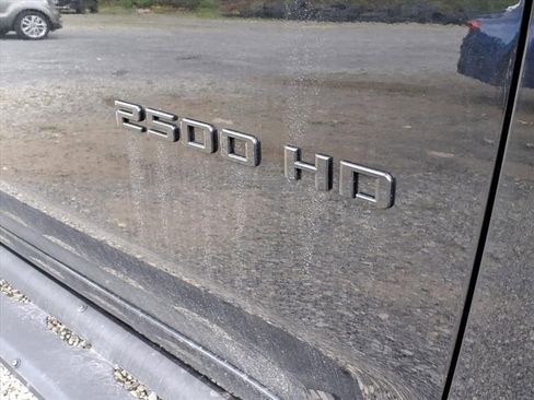 Used 2025 Chevrolet Silverado 2500 LT w/ Trail Boss Package AWD/4WD image 10