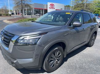 Used 2024 Nissan Pathfinder SV w/ SV Premium Package video 1
